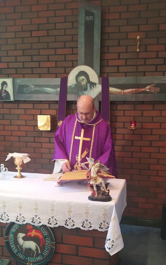 OBCHODY JUBILEUSZU URODZIN OJCA ZAŁOŻYCIELA Ojciec Założyciel OBCHODY JUBILEUSZU URODZIN OJCA ZAŁOŻYCIELA Ojciec Założyciel