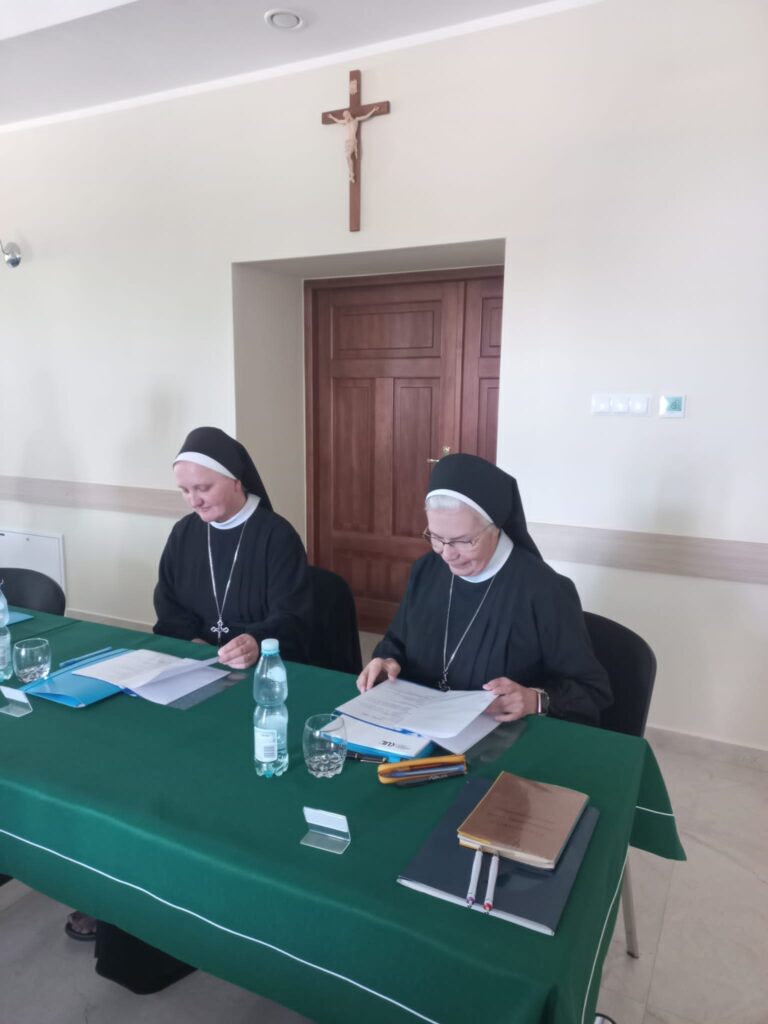 KAPITUŁA GENERALNA ZGROMADZENIA Z życia Zgromadzenia