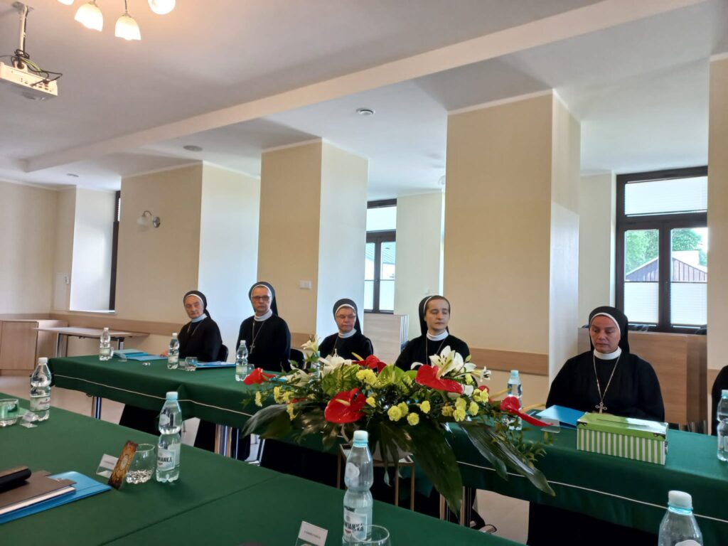 KAPITUŁA GENERALNA ZGROMADZENIA Z życia Zgromadzenia