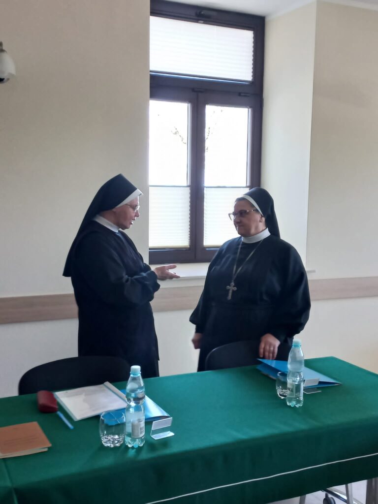 KAPITUŁA GENERALNA ZGROMADZENIA Z życia Zgromadzenia