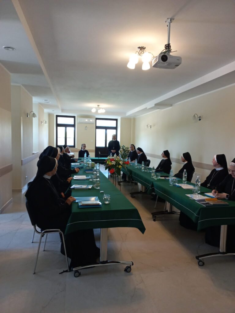 KAPITUŁA GENERALNA ZGROMADZENIA Z życia Zgromadzenia