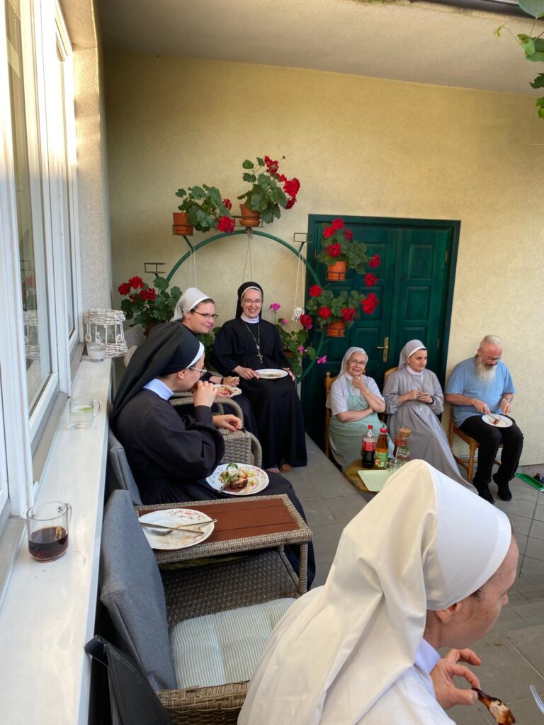 LETNI ZJAZD SIÓSTR JUNIORYSTEK Juniorat LETNI ZJAZD SIÓSTR JUNIORYSTEK Juniorat