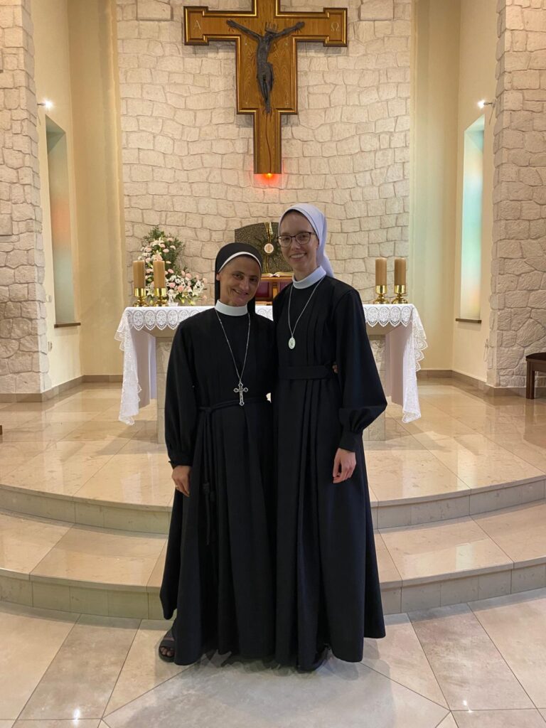 OBŁÓCZYNY S. DOROTY Z życia Zgromadzenia OBŁÓCZYNY S. DOROTY Z życia Zgromadzenia