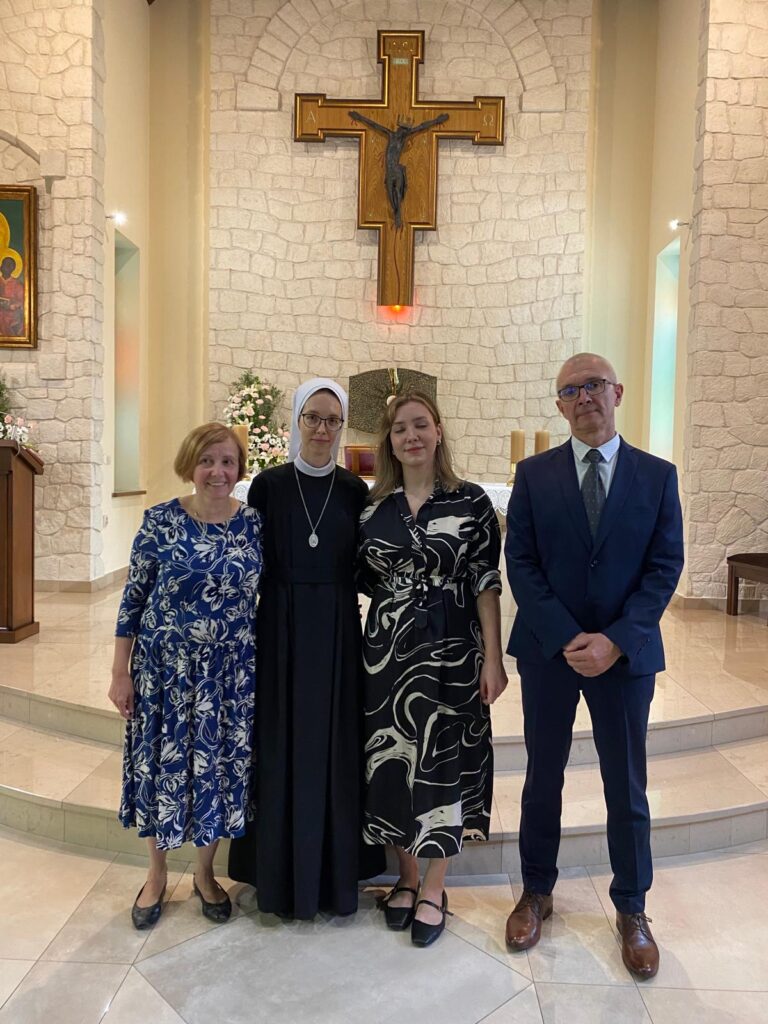 OBŁÓCZYNY S. DOROTY Z życia Zgromadzenia OBŁÓCZYNY S. DOROTY Z życia Zgromadzenia