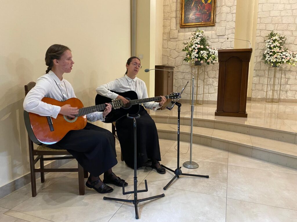 OBŁÓCZYNY S. DOROTY Z życia Zgromadzenia OBŁÓCZYNY S. DOROTY Z życia Zgromadzenia