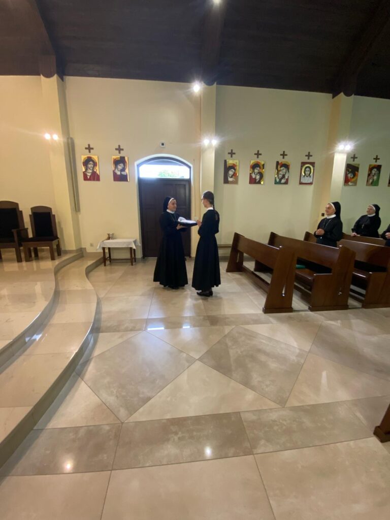 OBŁÓCZYNY S. DOROTY Z życia Zgromadzenia OBŁÓCZYNY S. DOROTY Z życia Zgromadzenia