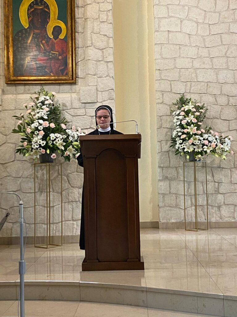 OBŁÓCZYNY S. DOROTY Z życia Zgromadzenia OBŁÓCZYNY S. DOROTY Z życia Zgromadzenia