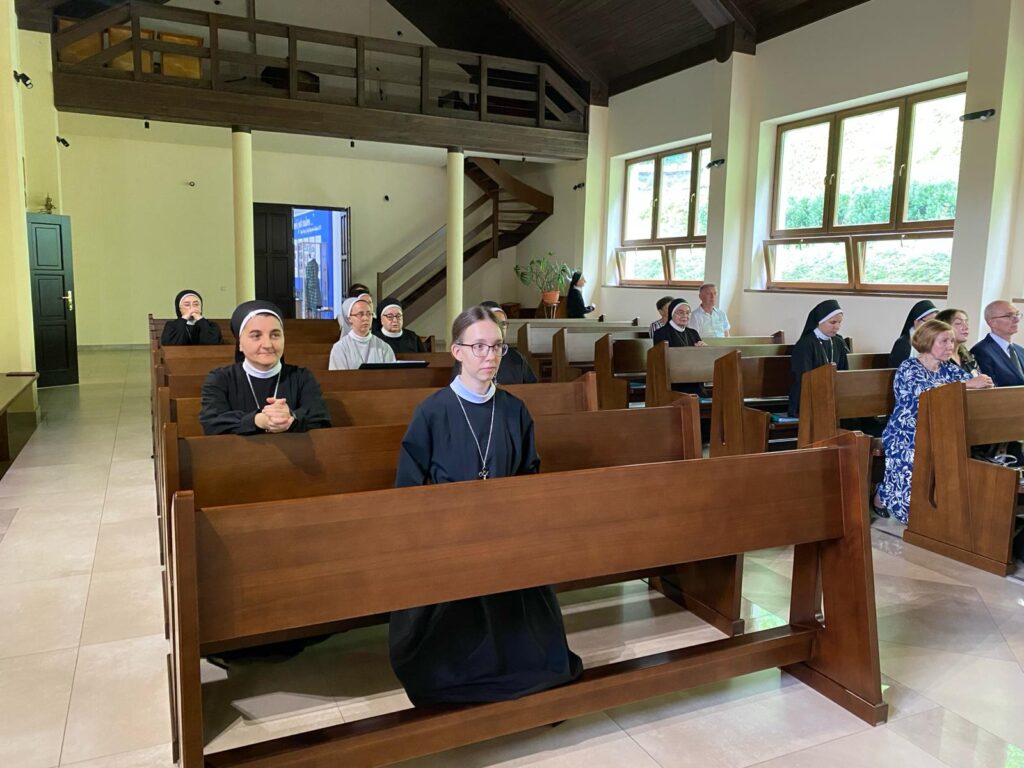 OBŁÓCZYNY S. DOROTY Z życia Zgromadzenia OBŁÓCZYNY S. DOROTY Z życia Zgromadzenia