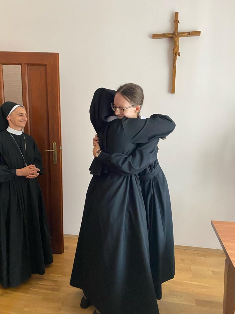 OBŁÓCZYNY S. DOROTY Z życia Zgromadzenia OBŁÓCZYNY S. DOROTY Z życia Zgromadzenia