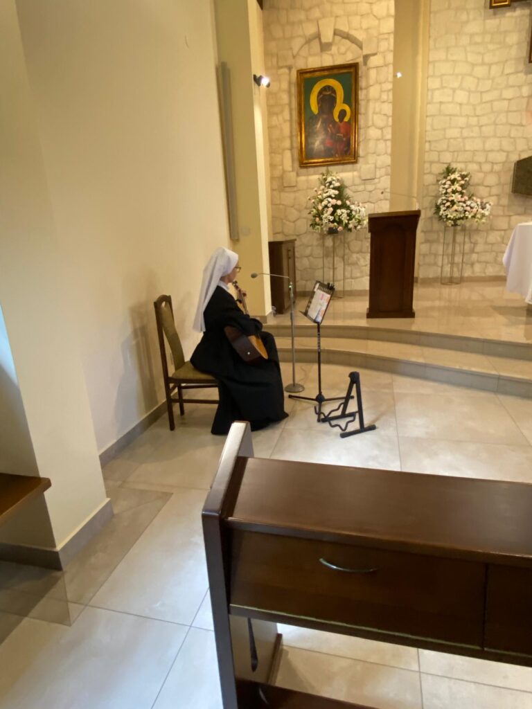 WSTĄPIENIE DO NOWICJATU Z życia Zgromadzenia