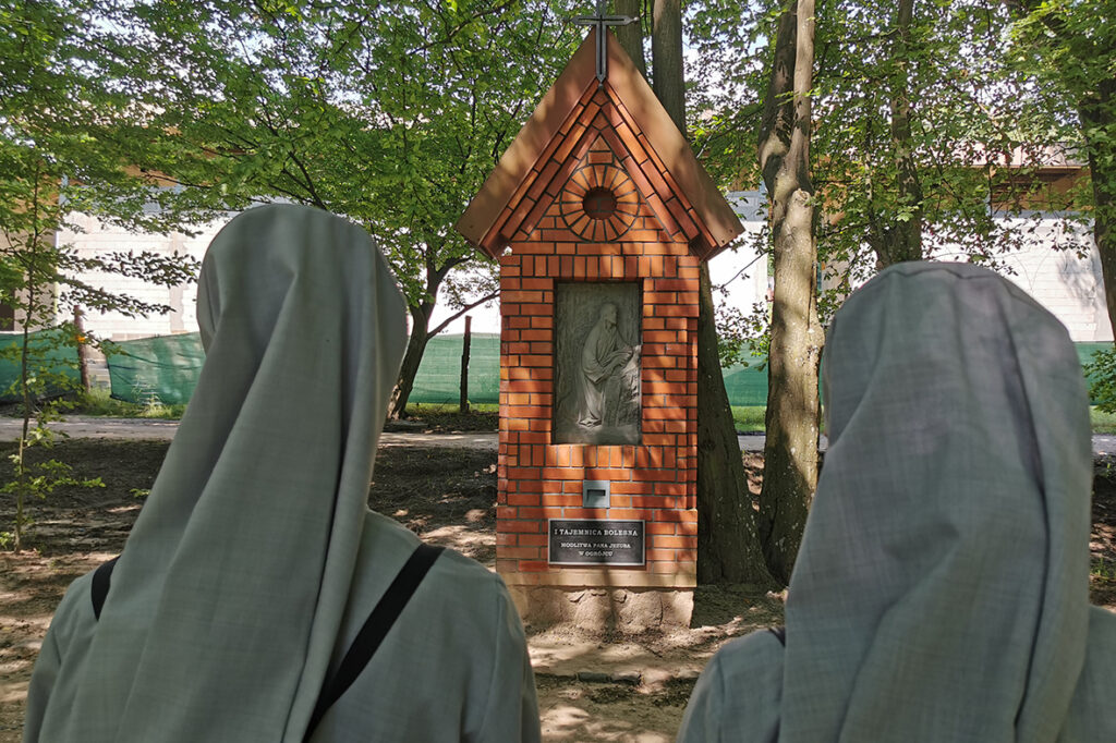 LETNI ZJAZD SIÓSTR JUNIORYSTEK Juniorat LETNI ZJAZD SIÓSTR JUNIORYSTEK Juniorat