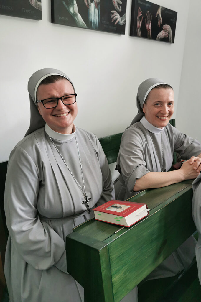 LETNI ZJAZD SIÓSTR JUNIORYSTEK Juniorat LETNI ZJAZD SIÓSTR JUNIORYSTEK Juniorat