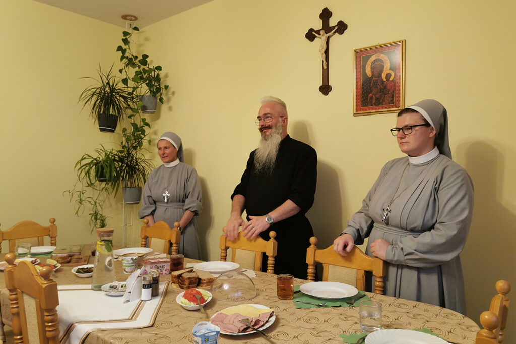 LETNI ZJAZD SIÓSTR JUNIORYSTEK Juniorat LETNI ZJAZD SIÓSTR JUNIORYSTEK Juniorat