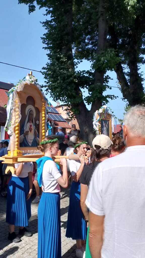 PIELGRZYMKA DO SWARZEWA Apostolstwo Sióstr