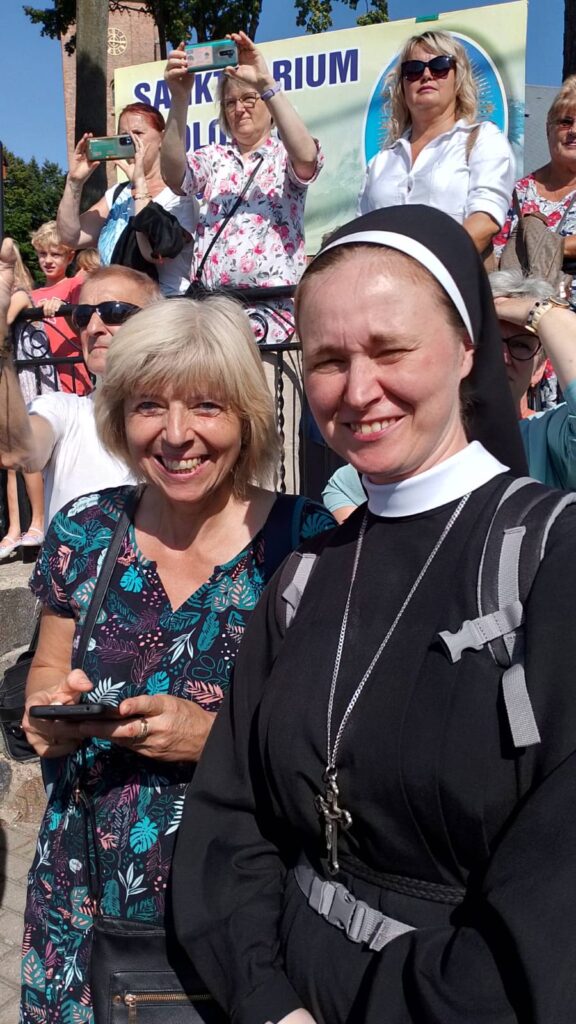 PIELGRZYMKA DO SWARZEWA Apostolstwo Sióstr