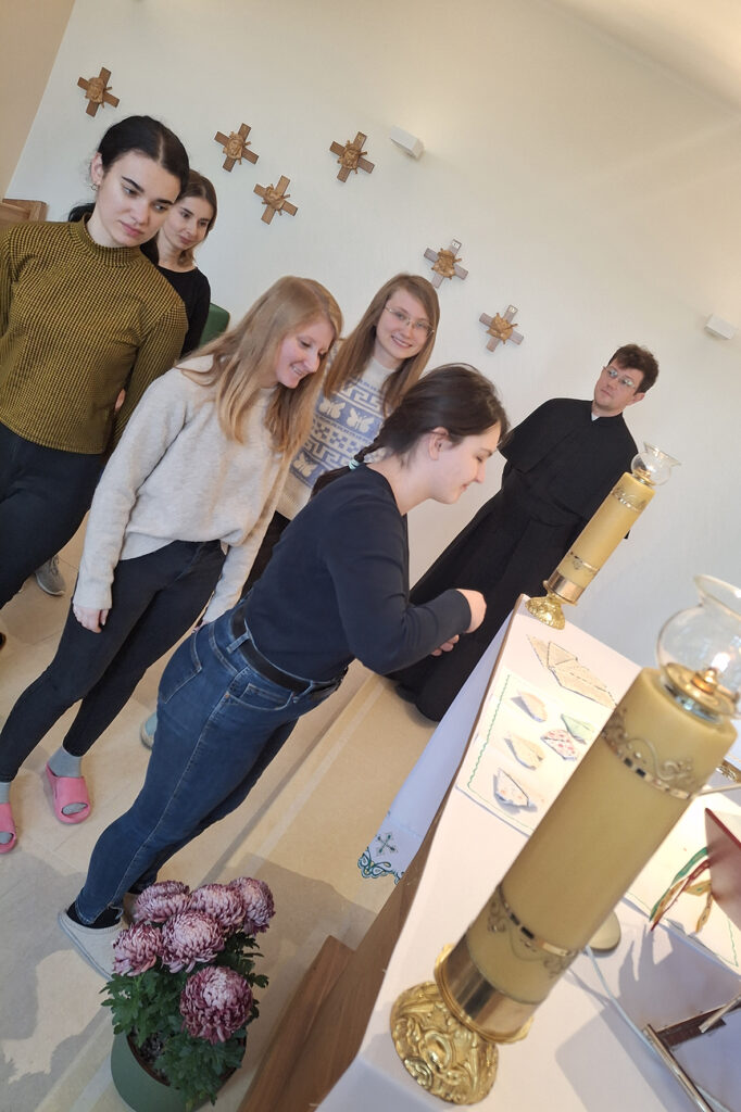 REKOLEKCJE W CZĘSTOCHOWIE Rekolekcje i dni skupienia REKOLEKCJE W CZĘSTOCHOWIE Rekolekcje i dni skupienia