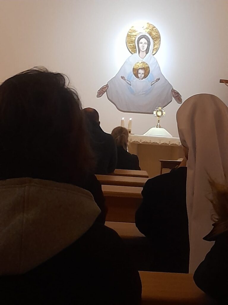 DEKALOG W ŚWIETLE EWANGELII Apostolstwo Sióstr DEKALOG W ŚWIETLE EWANGELII Apostolstwo Sióstr