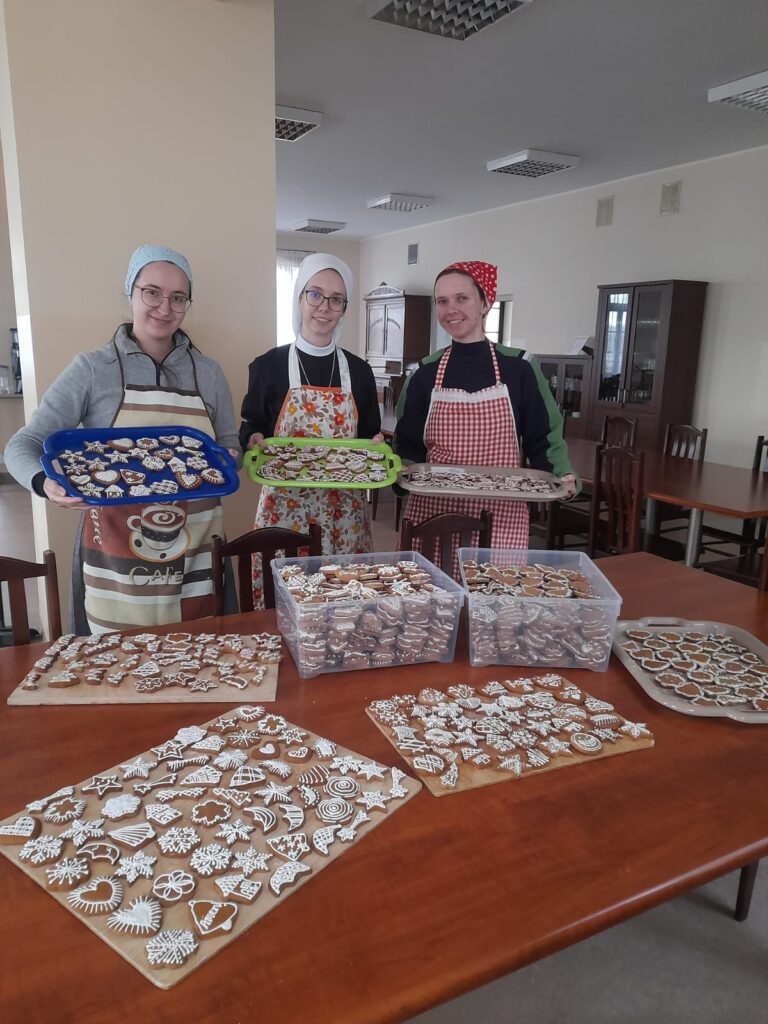 WYPIEKANIE PIERNIKÓW Życie postulatu i nowicjatu