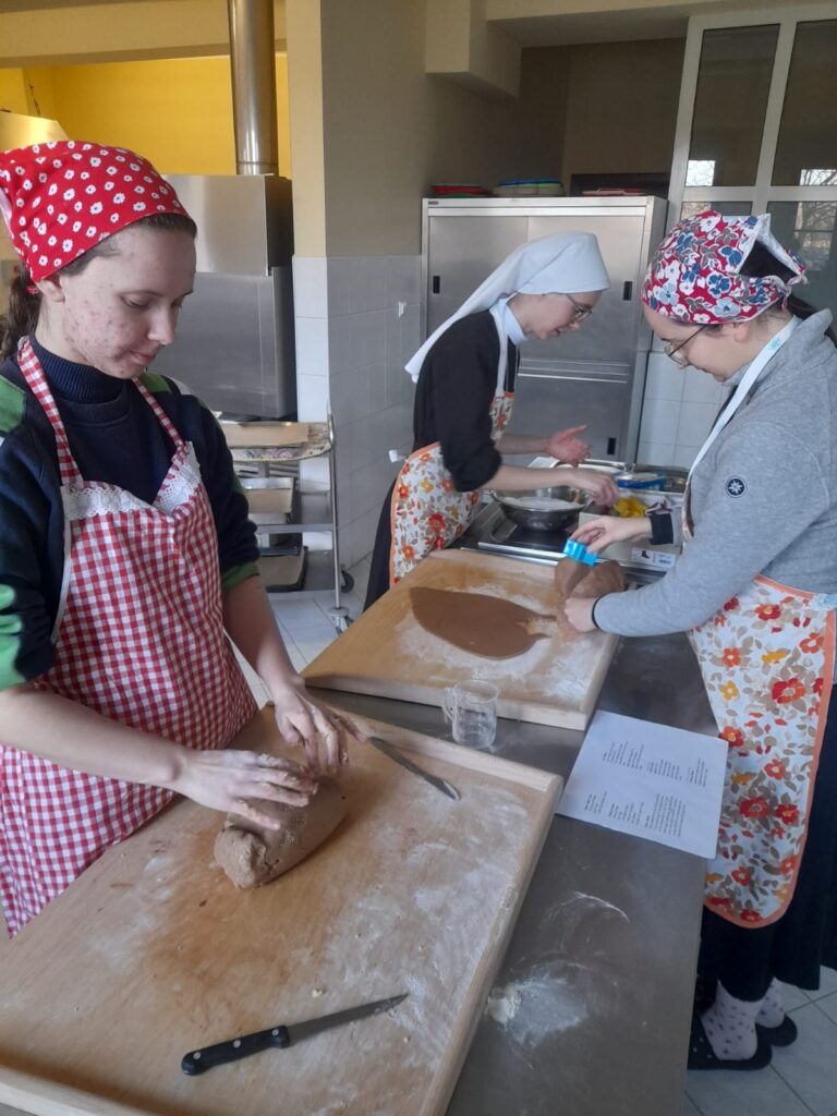 WYPIEKANIE PIERNIKÓW Życie postulatu i nowicjatu