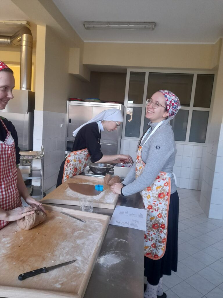 WYPIEKANIE PIERNIKÓW Życie postulatu i nowicjatu