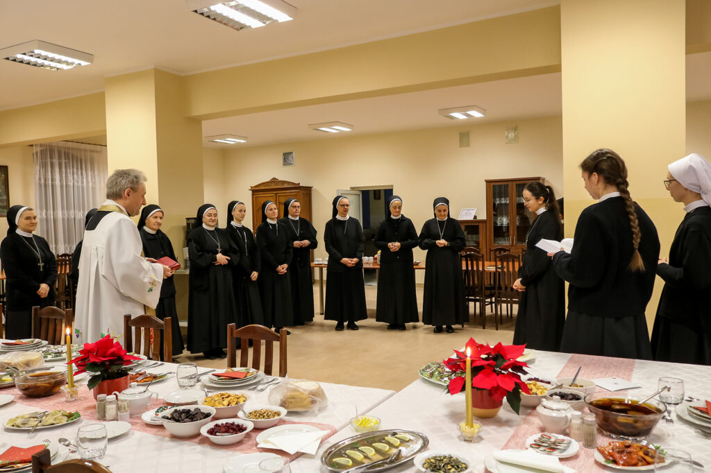 WIGILIA W DOMU GENERALNYM Z życia Zgromadzenia