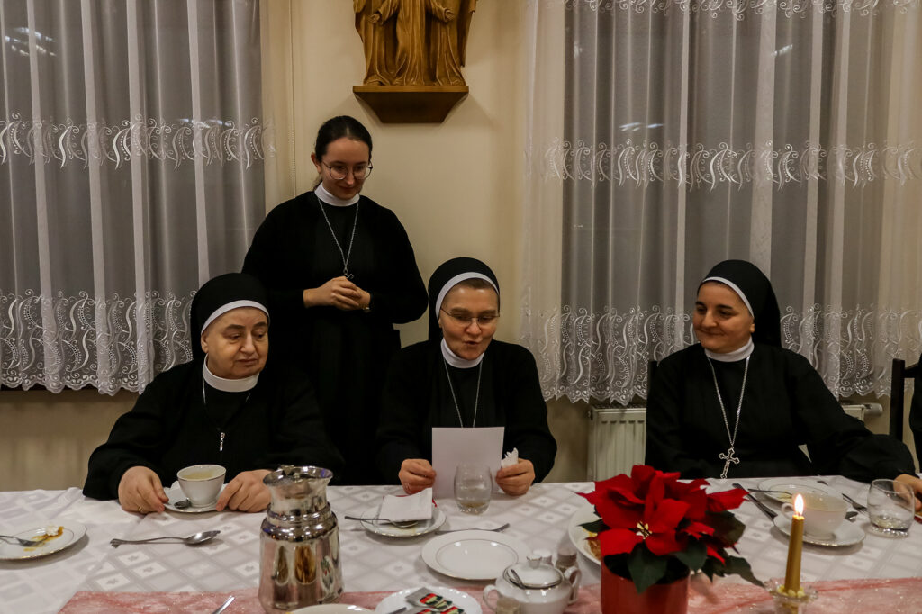 WIGILIA W DOMU GENERALNYM Z życia Zgromadzenia