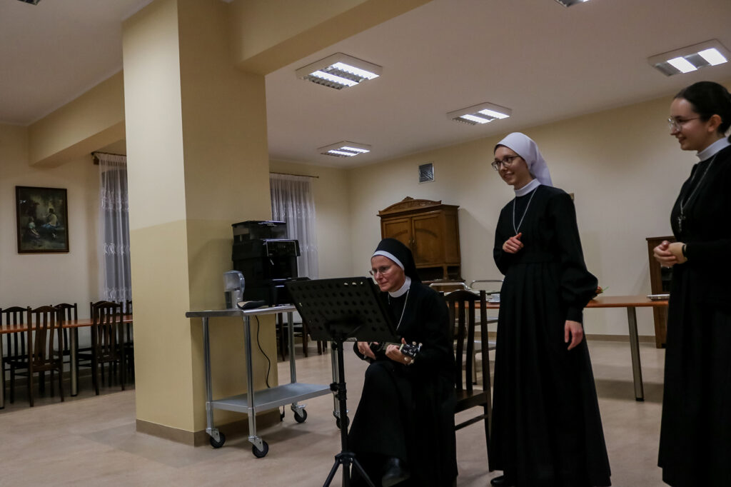 WIGILIA W DOMU GENERALNYM Z życia Zgromadzenia