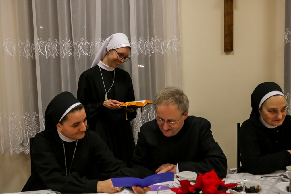 WIGILIA W DOMU GENERALNYM Z życia Zgromadzenia