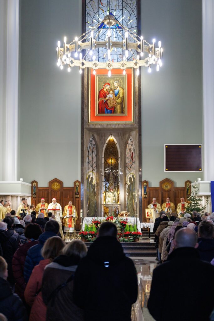 PEREGRYNACJA IKONY ŚWIĘTEJ RODZINY Z życia Zgromadzenia PEREGRYNACJA IKONY ŚWIĘTEJ RODZINY Z życia Zgromadzenia
