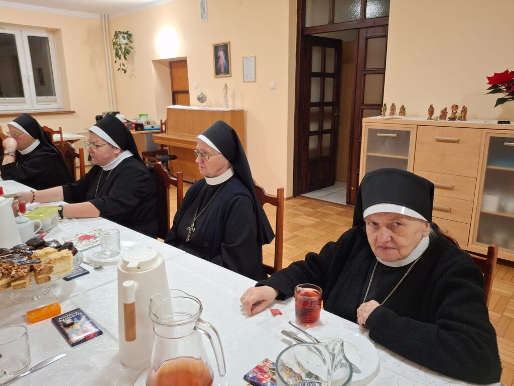 WIZYTA DUSZPASTERSKA W BETAŃSKICH WSPÓLNOTACH Z życia Zgromadzenia WIZYTA DUSZPASTERSKA W BETAŃSKICH WSPÓLNOTACH Z życia Zgromadzenia