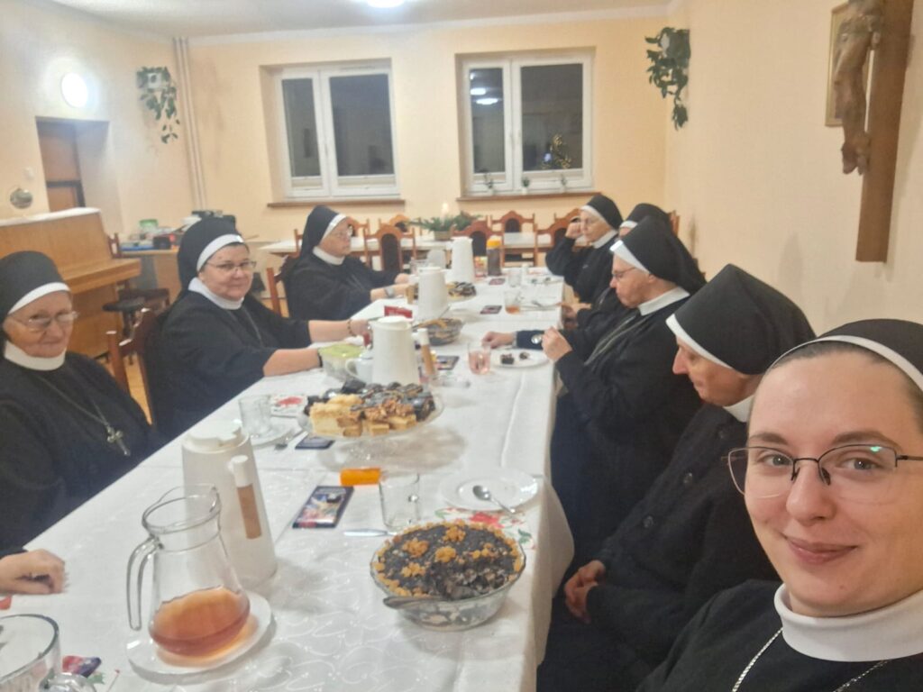 WIZYTA DUSZPASTERSKA W BETAŃSKICH WSPÓLNOTACH Z życia Zgromadzenia WIZYTA DUSZPASTERSKA W BETAŃSKICH WSPÓLNOTACH Z życia Zgromadzenia