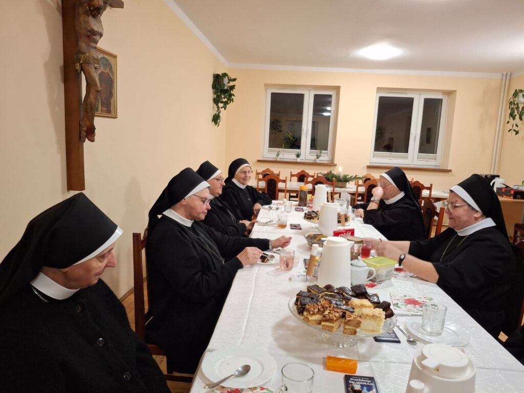 WIZYTA DUSZPASTERSKA W BETAŃSKICH WSPÓLNOTACH Z życia Zgromadzenia WIZYTA DUSZPASTERSKA W BETAŃSKICH WSPÓLNOTACH Z życia Zgromadzenia