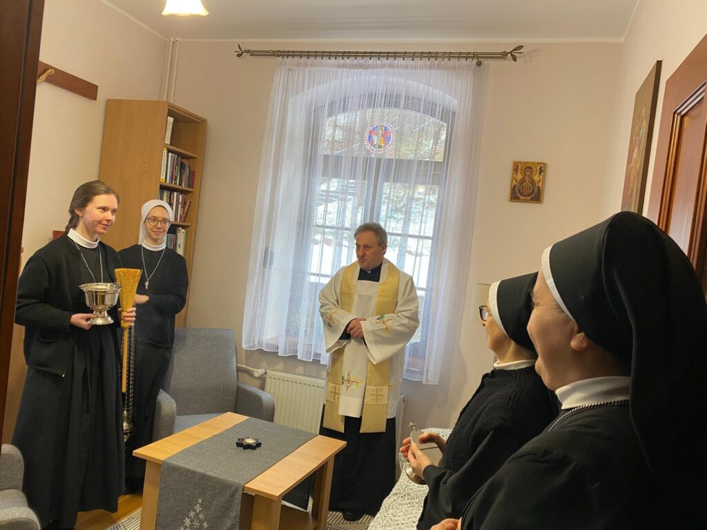 WIZYTA DUSZPASTERSKA W BETAŃSKICH WSPÓLNOTACH Z życia Zgromadzenia WIZYTA DUSZPASTERSKA W BETAŃSKICH WSPÓLNOTACH Z życia Zgromadzenia