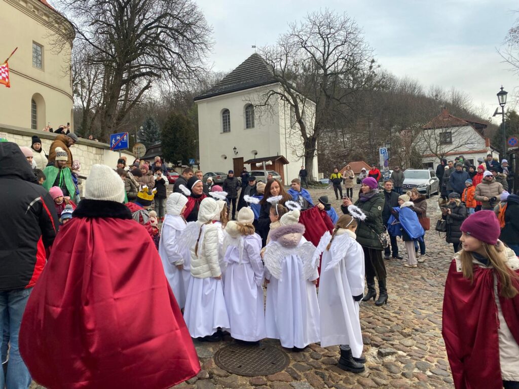 ORSZAK TRZECH KRÓLI Życie postulatu i nowicjatu