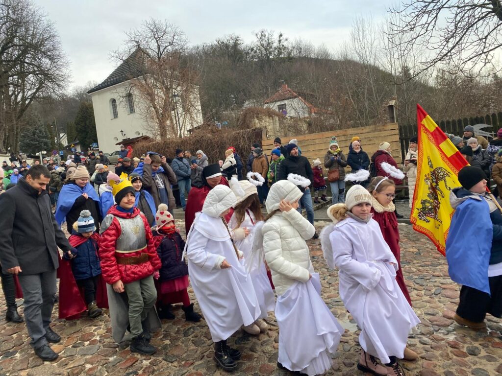 ORSZAK TRZECH KRÓLI Życie postulatu i nowicjatu