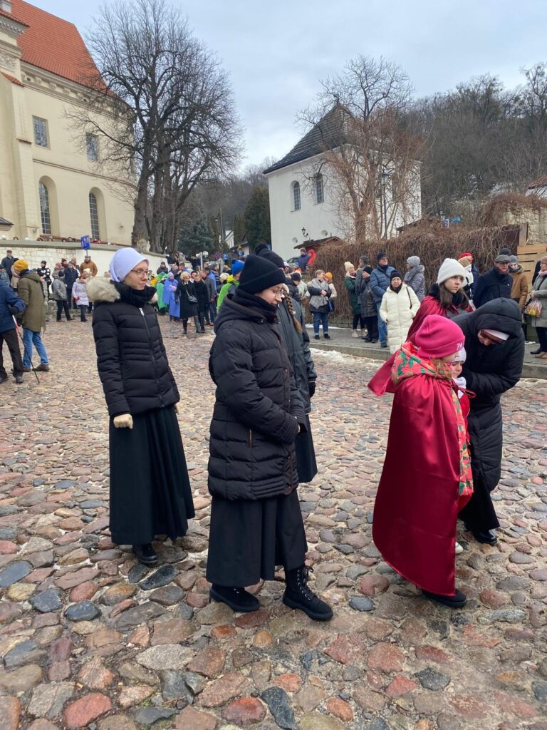 ORSZAK TRZECH KRÓLI Życie postulatu i nowicjatu