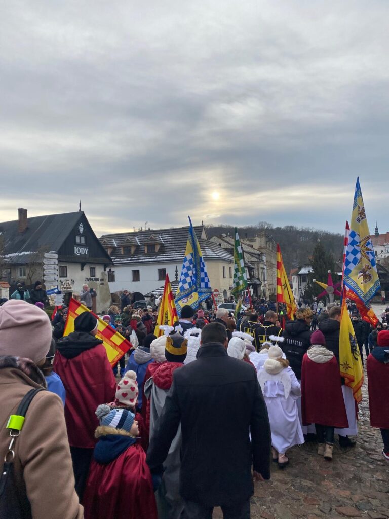 ORSZAK TRZECH KRÓLI Życie postulatu i nowicjatu