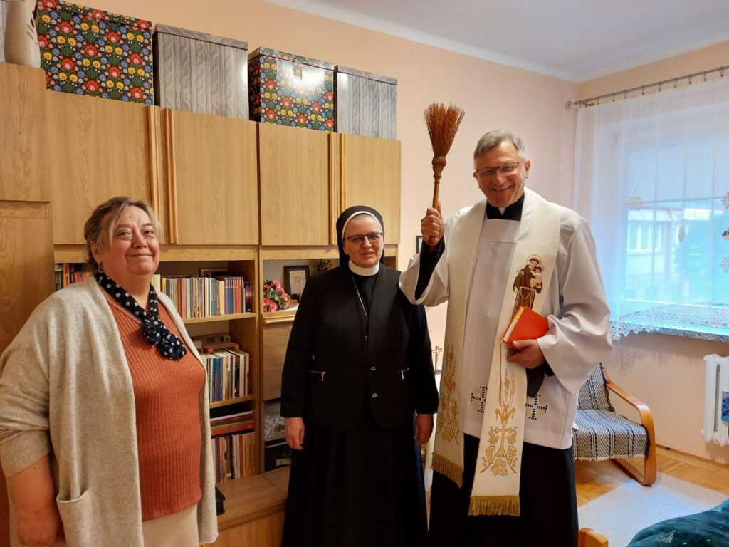 WIZYTA DUSZPASTERSKA W BETAŃSKICH WSPÓLNOTACH Z życia Zgromadzenia WIZYTA DUSZPASTERSKA W BETAŃSKICH WSPÓLNOTACH Z życia Zgromadzenia