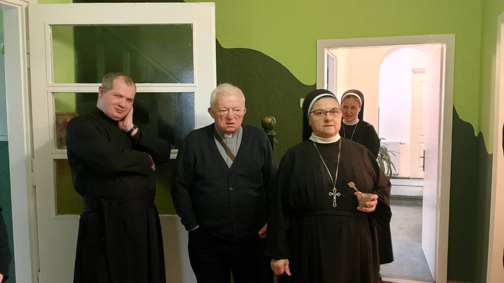 WIZYTA DUSZPASTERSKA W BETAŃSKICH WSPÓLNOTACH Z życia Zgromadzenia WIZYTA DUSZPASTERSKA W BETAŃSKICH WSPÓLNOTACH Z życia Zgromadzenia