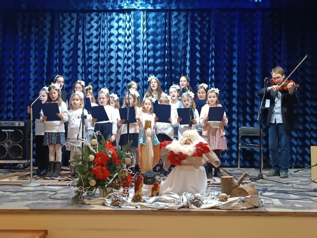 KOLĘDOWANIE PARAFIALNE Apostolstwo Sióstr KOLĘDOWANIE PARAFIALNE Apostolstwo Sióstr