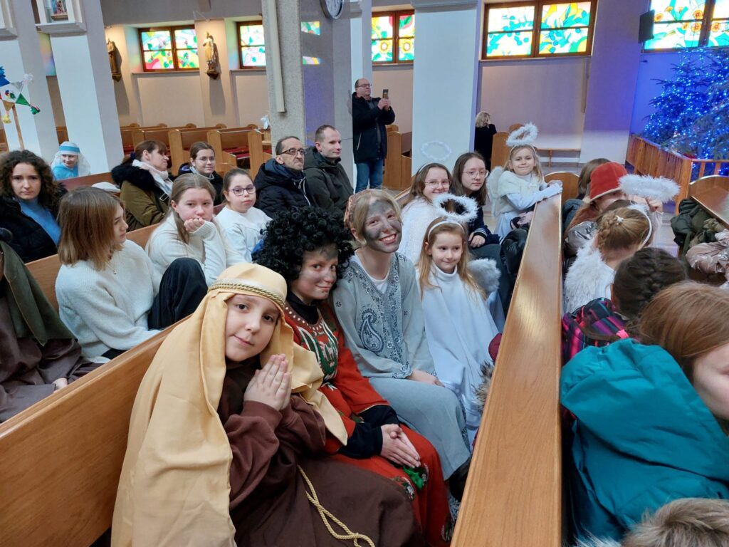 SPOTKANIE GRUP KOLĘDNIKÓW MISYJNYCH Apostolstwo Sióstr SPOTKANIE GRUP KOLĘDNIKÓW MISYJNYCH Apostolstwo Sióstr