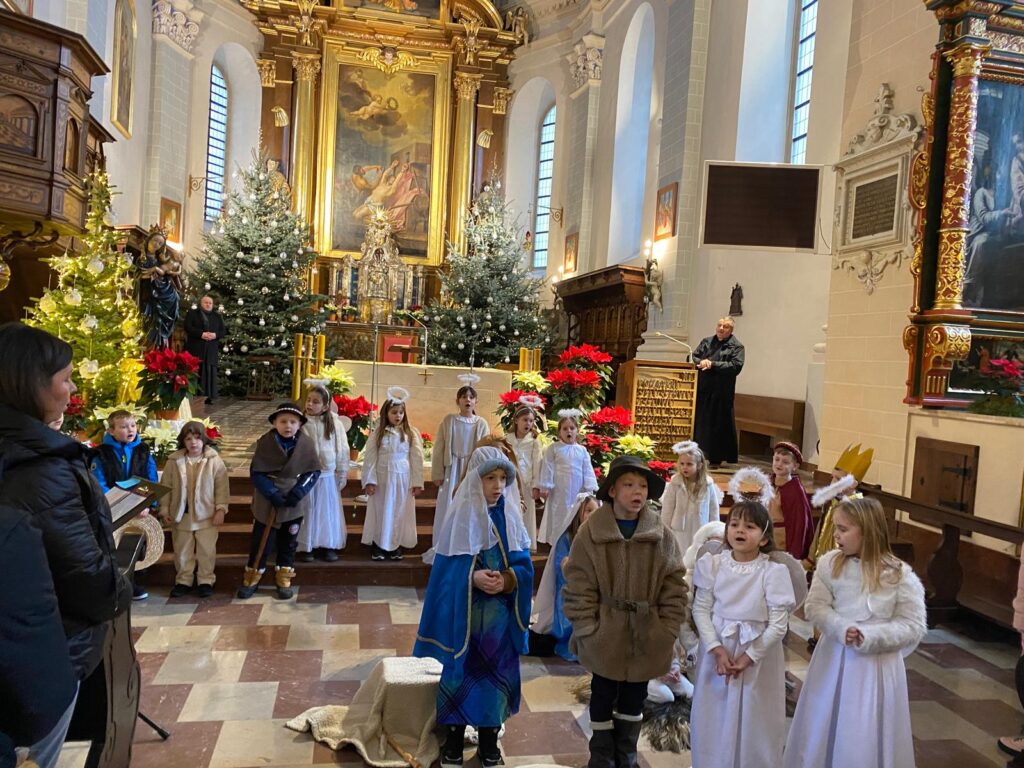 KOLĘDOWANIE W KAZIMIERZU DOLNYM Apostolstwo Sióstr KOLĘDOWANIE W KAZIMIERZU DOLNYM Apostolstwo Sióstr
