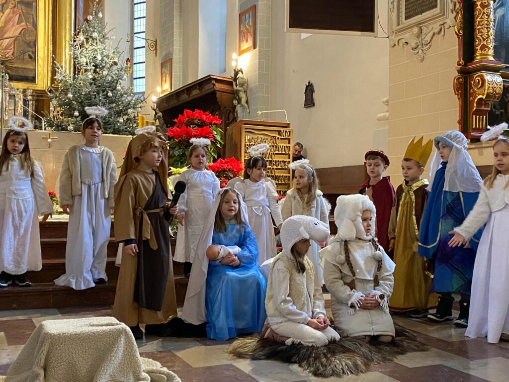 KOLĘDOWANIE W KAZIMIERZU DOLNYM Apostolstwo Sióstr KOLĘDOWANIE W KAZIMIERZU DOLNYM