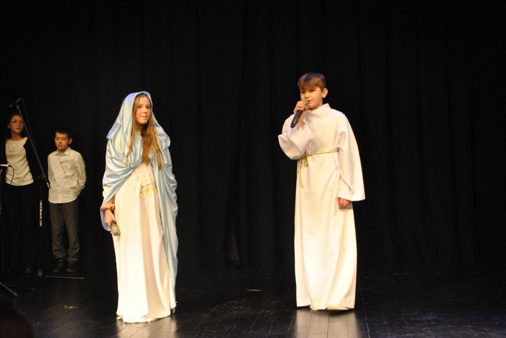 JASEŁKA W OPOLU LUBELSKIM Apostolstwo Sióstr JASEŁKA W OPOLU LUBELSKIM Apostolstwo Sióstr