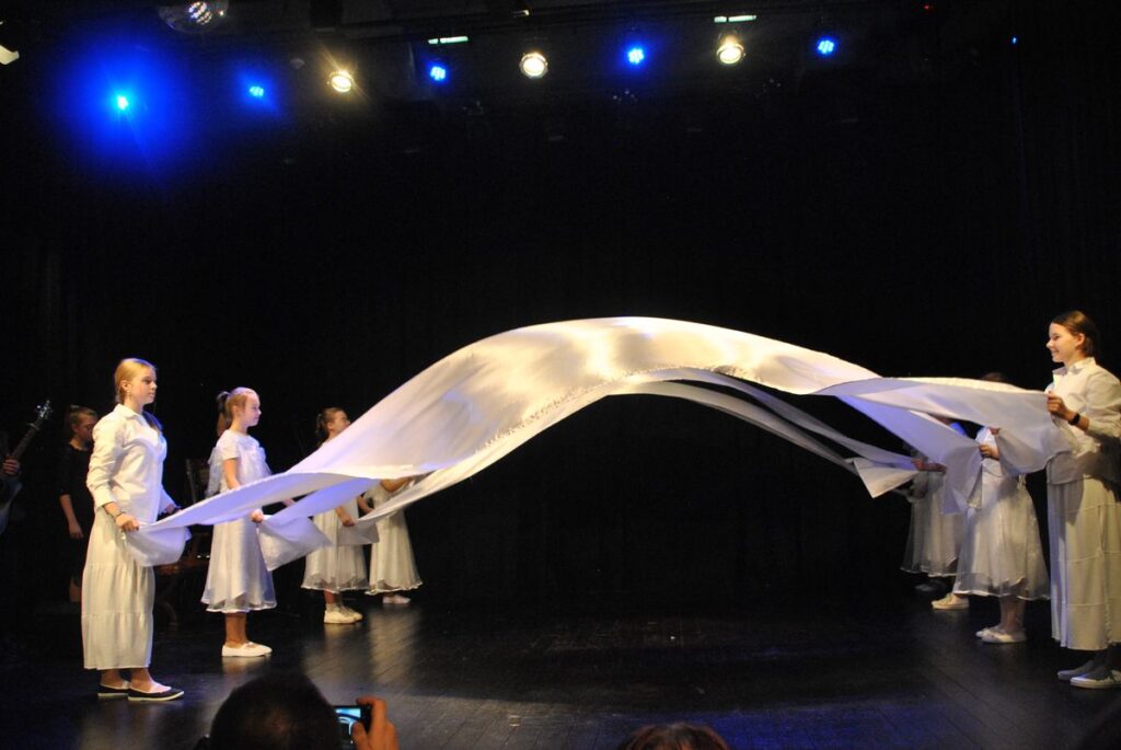 JASEŁKA W OPOLU LUBELSKIM Apostolstwo Sióstr JASEŁKA W OPOLU LUBELSKIM Apostolstwo Sióstr