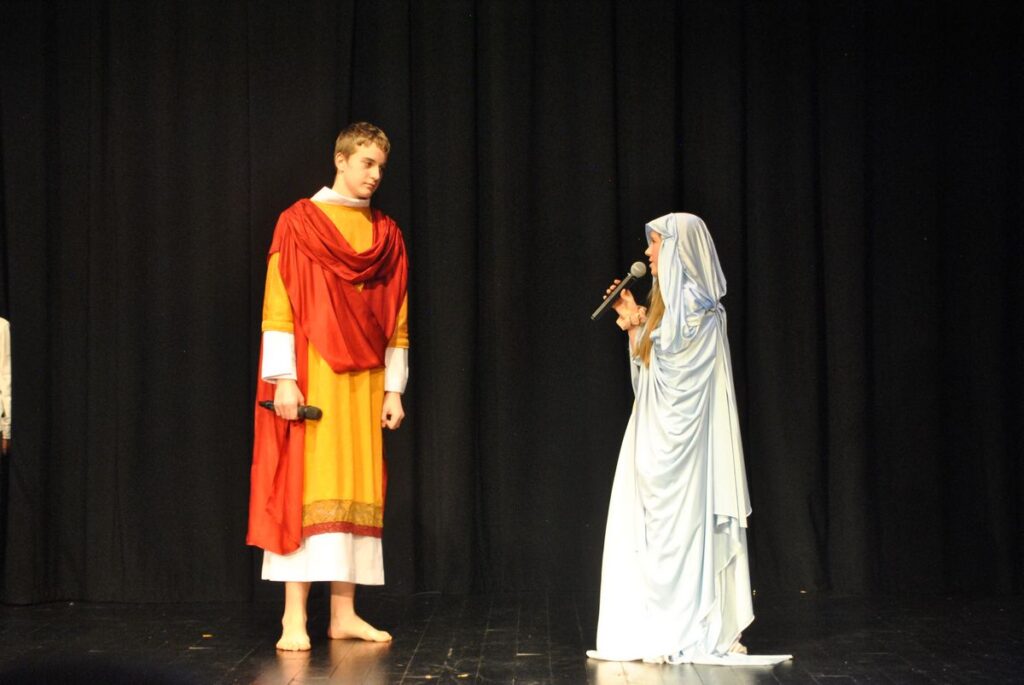 JASEŁKA W OPOLU LUBELSKIM Apostolstwo Sióstr JASEŁKA W OPOLU LUBELSKIM Apostolstwo Sióstr