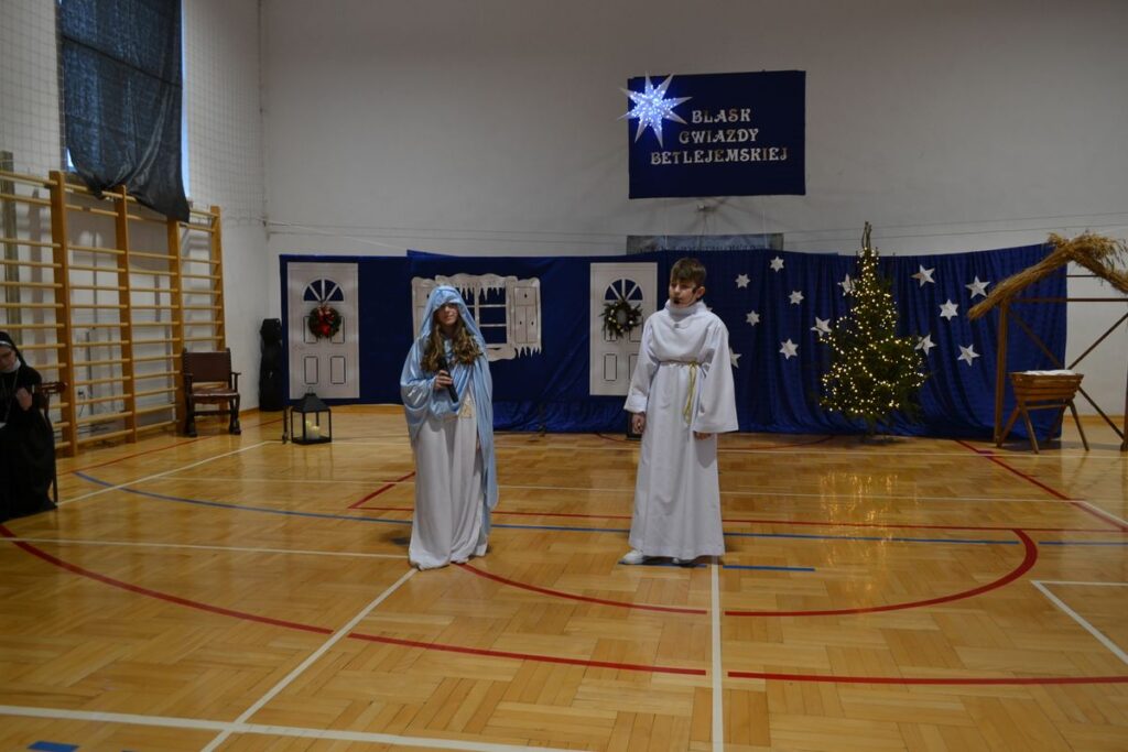 JASEŁKA W OPOLU LUBELSKIM Apostolstwo Sióstr JASEŁKA W OPOLU LUBELSKIM Apostolstwo Sióstr