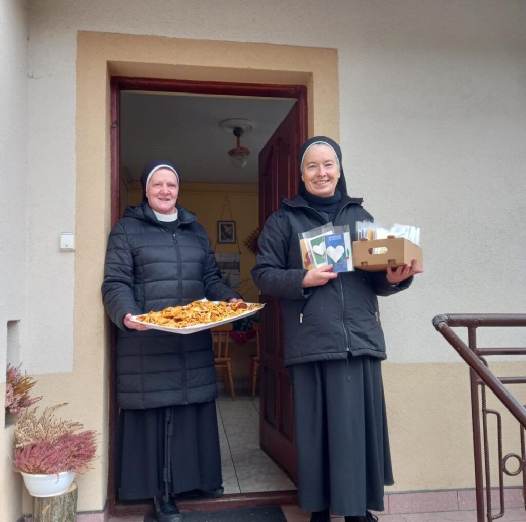 WIZYTA W ŚRODOWISKOWYM DOMU SAMOPOMOCY Apostolstwo Sióstr WIZYTA W ŚRODOWISKOWYM DOMU SAMOPOMOCY Apostolstwo Sióstr