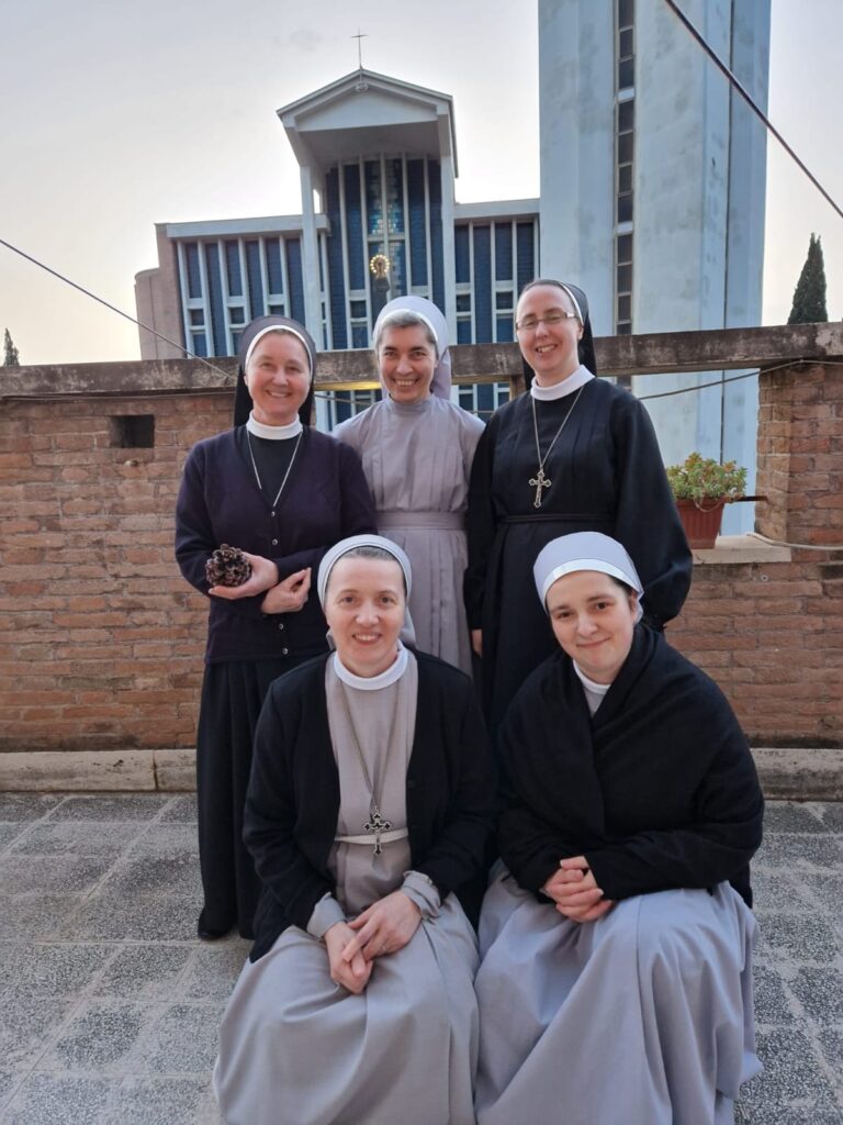 PIELGRZYMKA KRAJÓW SKANDYNAWSKICH Apostolstwo Sióstr