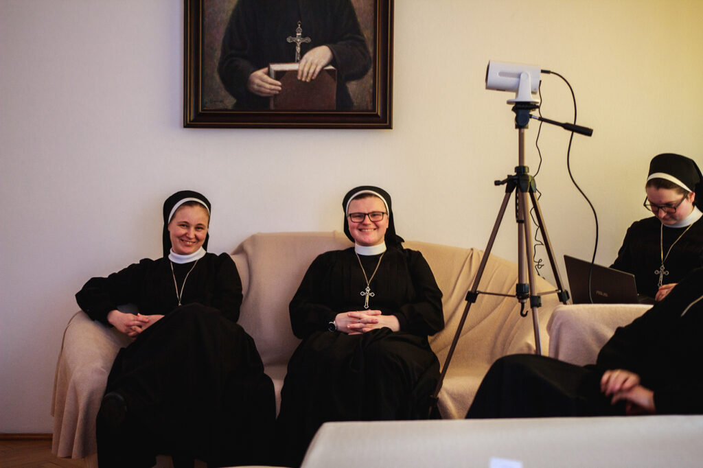 ZIMOWY ZJAZD SIÓSTR JUNIORYSTEK Juniorat ZIMOWY ZJAZD SIÓSTR JUNIORYSTEK Juniorat